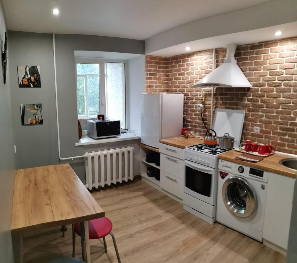 Apartament Gayadayenko 4 Daire Pinsk Dış mekan fotoğraf