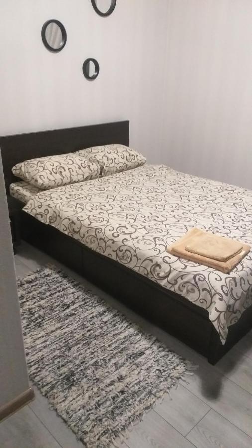 Apartament Gayadayenko 4 Daire Pinsk Dış mekan fotoğraf